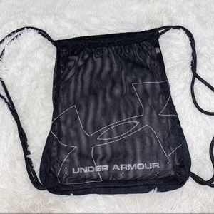 2️⃣✖️1️⃣5️⃣Under armour bag